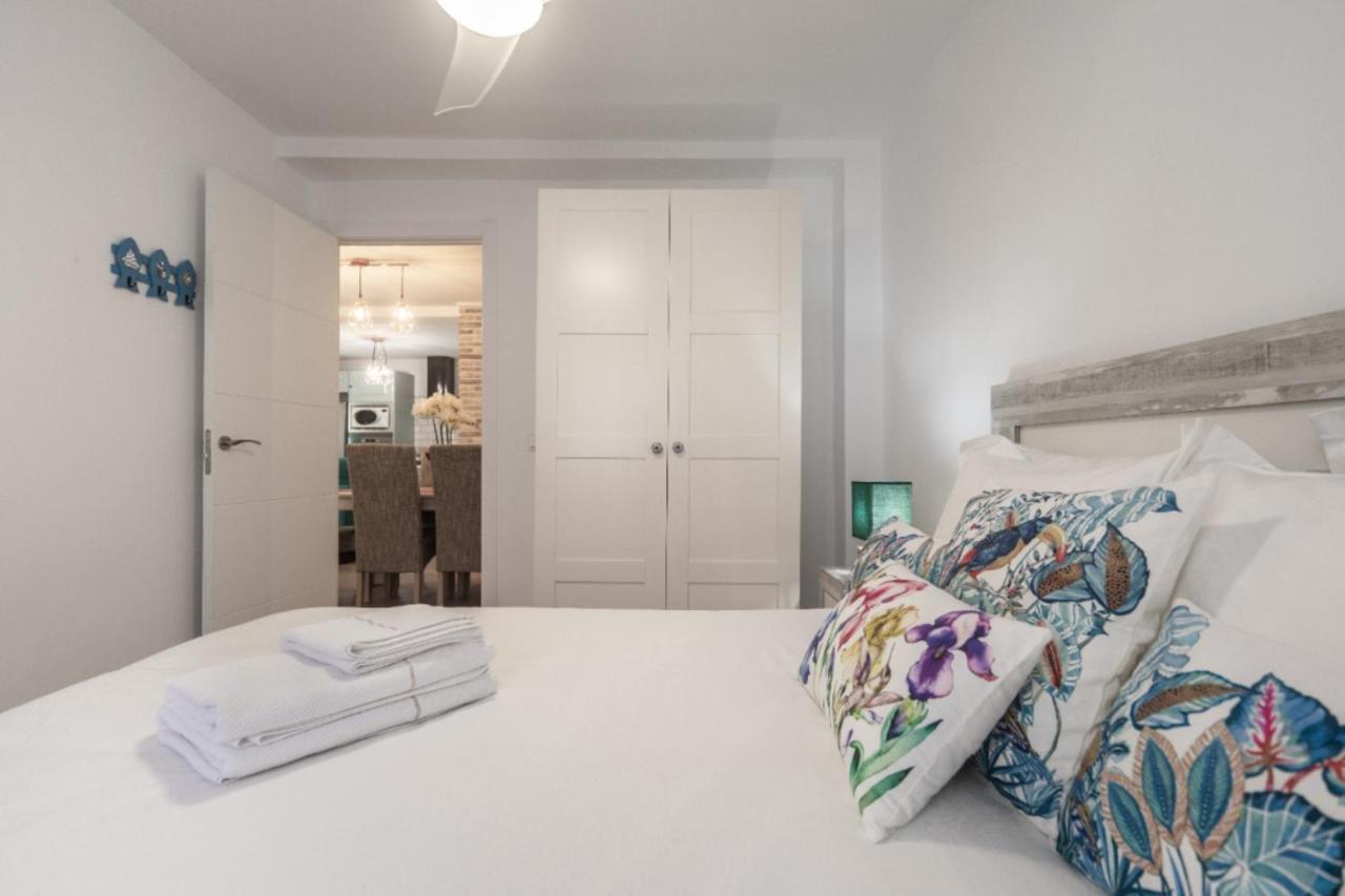 Exclusive Beach Apartment Валенсия Екстериор снимка