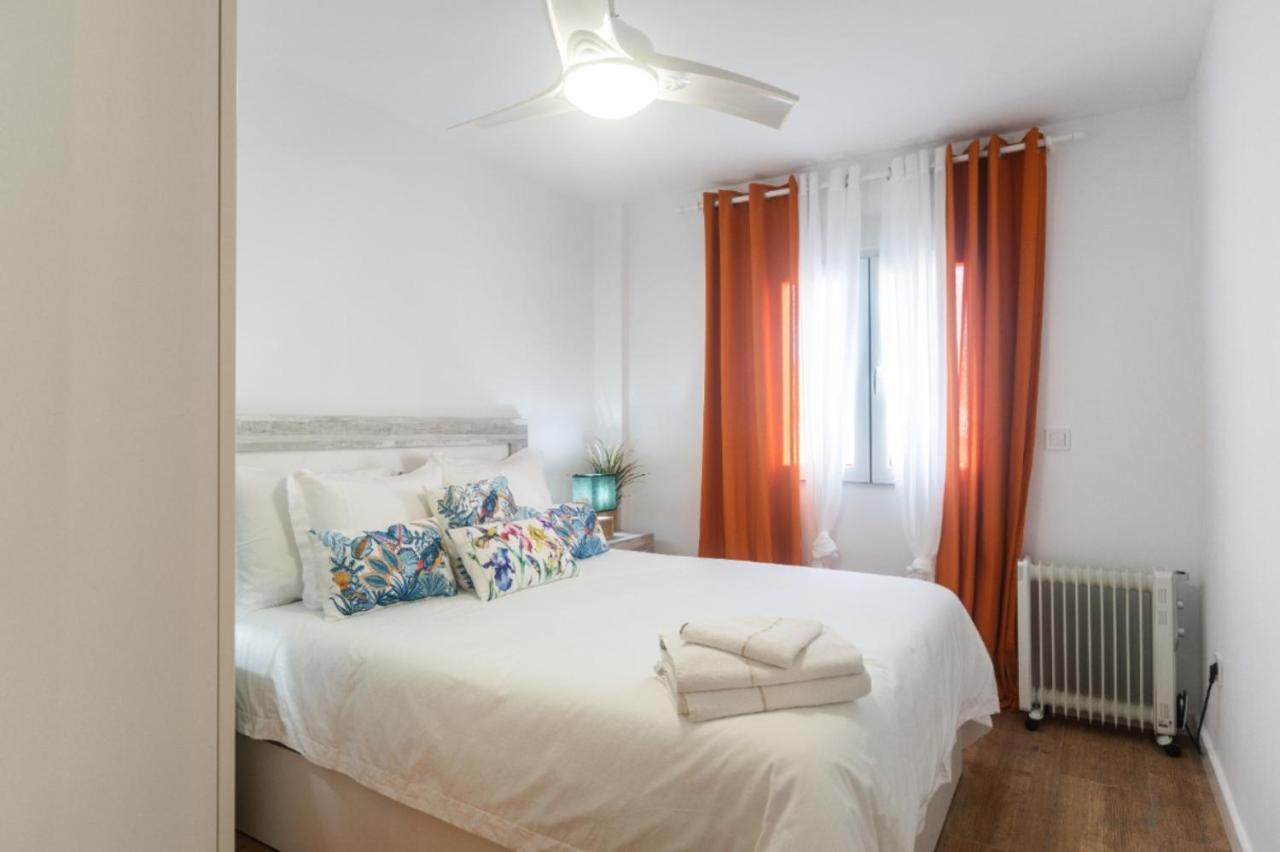 Exclusive Beach Apartment Валенсия Екстериор снимка